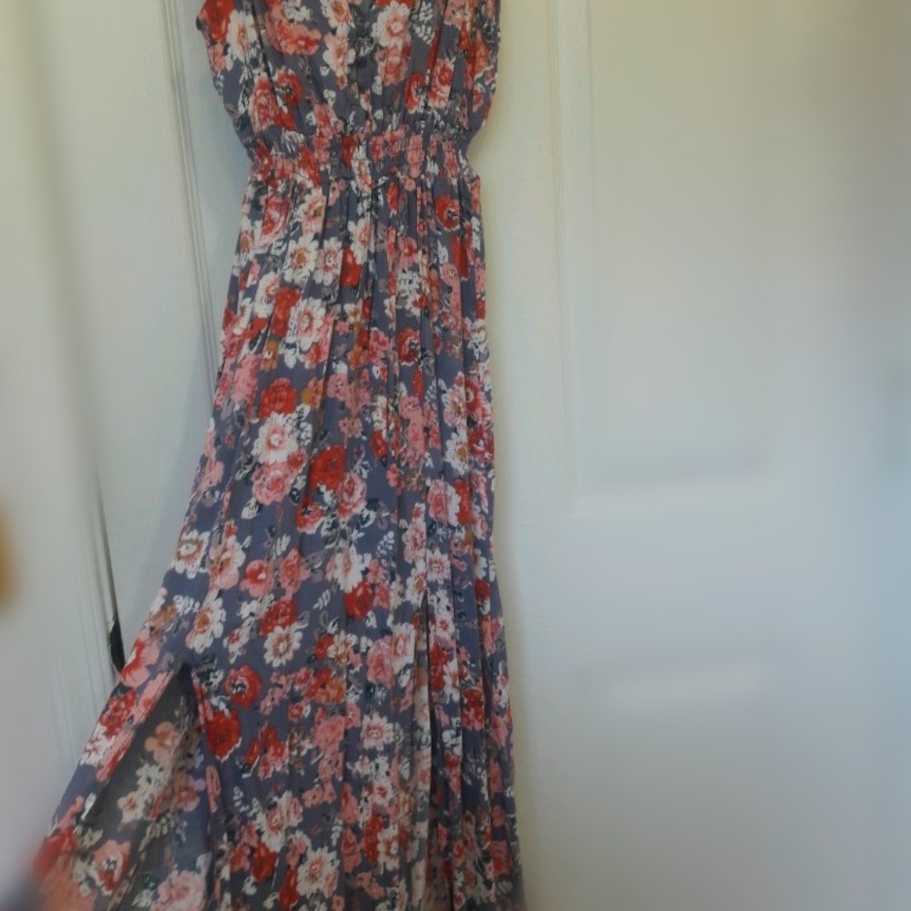 Dress - Picture 2 of 2